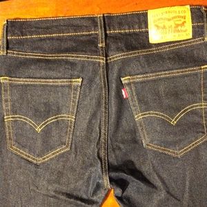 Levi's 512 size 32×30 dark blue